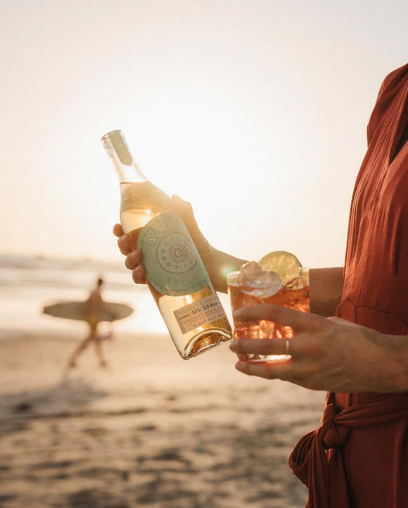 Aluna Tropica Spiced Rum 38% ABV 70cl