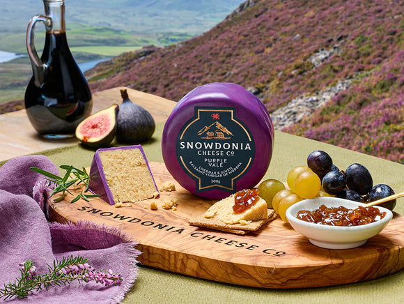 Snowdonia Cheese Company – Purple Vale – Cheddar and Giusti Balsamic Vinegar of Modena 200g