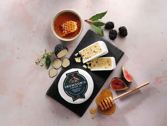 Snowdonia Cheese Company – Truffle Trove – Extra Mature Cheddar with Black Summer Truffle 150g