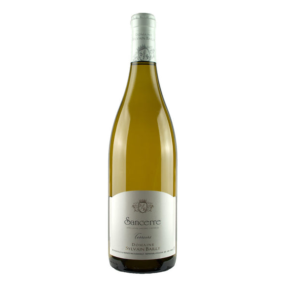 Refreshing Sauvignon Blanc white wine from Sancerre - French white wine.